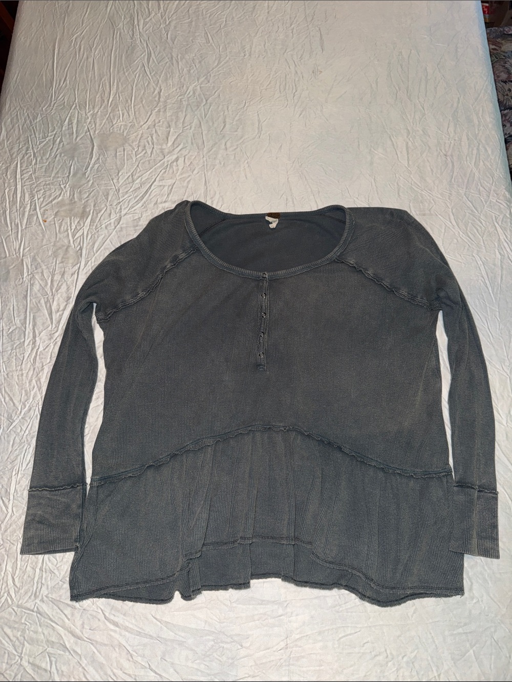 Free People We The Free Coastline Peplum Henley Top Gray Size Large